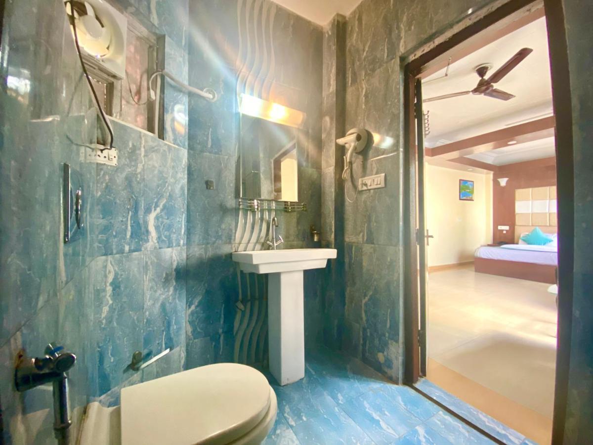 Riversun Hotel Mall Road Mussoorie Dış mekan fotoğraf