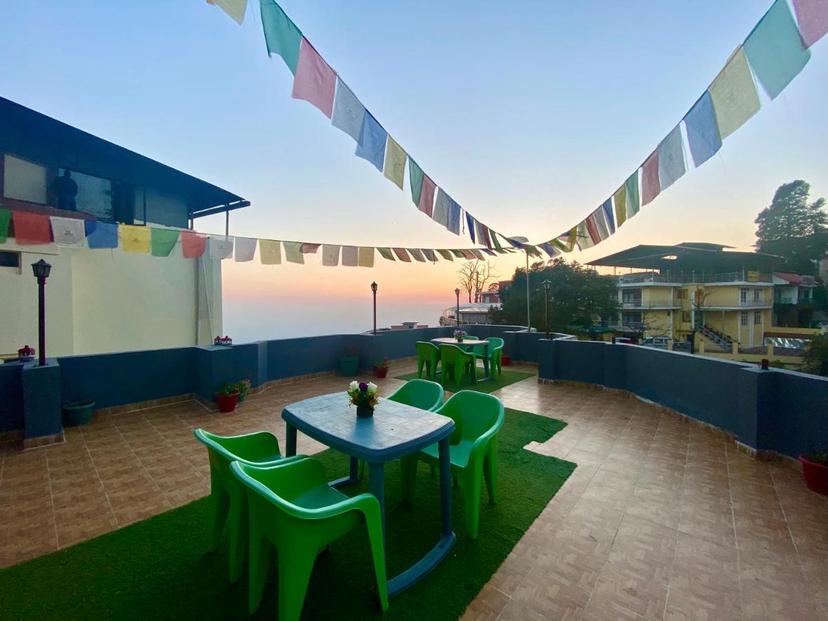Riversun Hotel Mall Road Mussoorie Dış mekan fotoğraf
