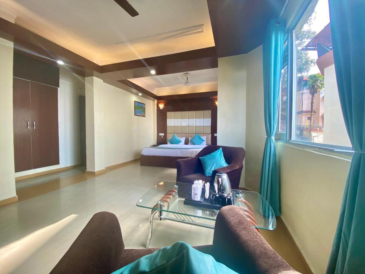 Riversun Hotel Mall Road Mussoorie Dış mekan fotoğraf